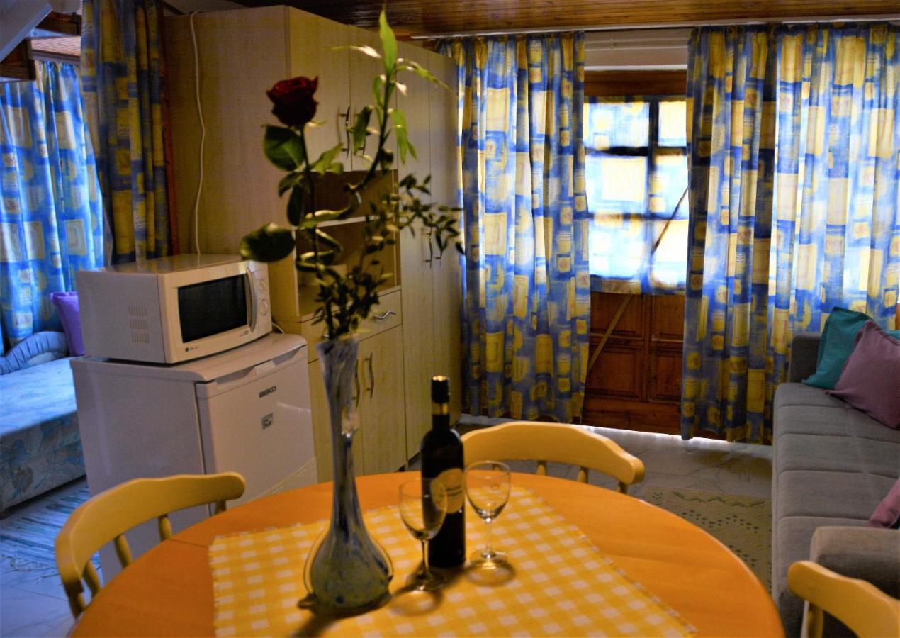 Unicum Vendeghaz Hotel Abadszalok Exterior photo