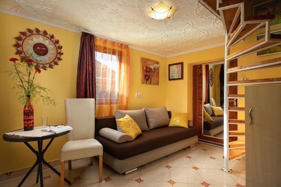 Unicum Vendeghaz Hotel Abadszalok Exterior photo